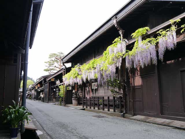 Japan motorcycle tour ninjatours yamanaka matsumoto takayama old town