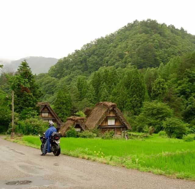 japan motorcycle tour ninjatours kyoto takayama straw roof houses