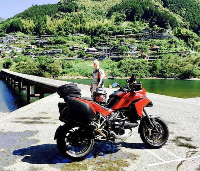 Japan motorcycle tour ninjatours dogo onsen ashizukuri parking by seaside