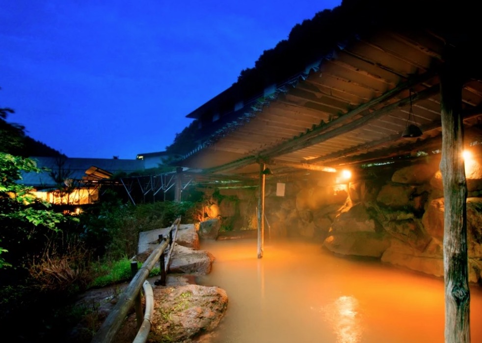 Japan motorcycle tours ninjatours shizuoka sumatakyo onsen nagano ryokan hot springs
