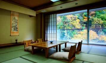 Japan motorcycle tours ninjatours shizuoka sumatakyo onsen nagano ryokan hot springs bedroom japanese traditional