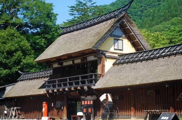 japan motorcycle tours ninjatours matsunoyama kusatsu  traditional gatehouse