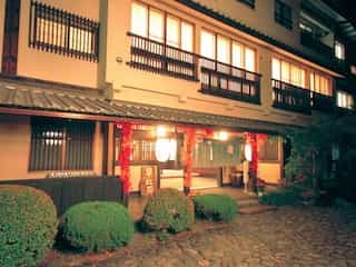japan motorcycle tour ninjatpurs yunoyama onsen shizuoka ryokan entrance