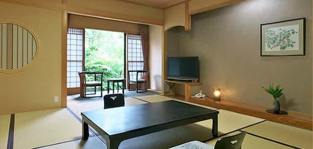 Japan motorcycle tour ninjatours ryokan Fukui bedroom