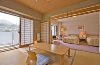 Japan Motorcycle tour ninjatours Matsumoto Arima Onsen ryokan traditional bedroom