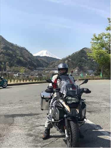 Japan motorcycle tour ninjatours mt fuji in distance parking area bmw R1250